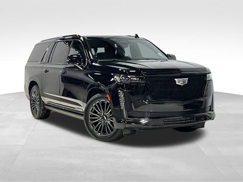 Used 2022 Cadillac Escalade ESV Sport Platinum w/ LPO, ONYX Package image 1
