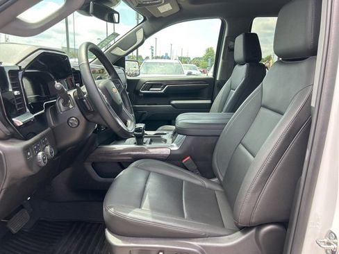 Used 2024 Chevrolet Silverado 1500 LTZ image 15