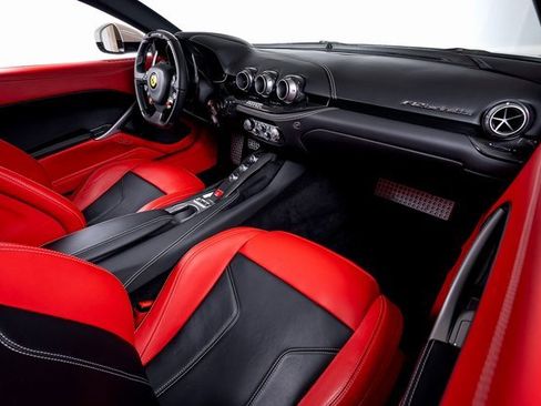 Used 2015 Ferrari F12 Berlinetta image 53