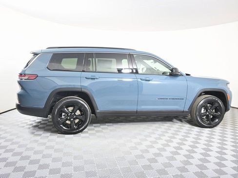 New 2026 Jeep Grand Cherokee L Limited AWD/4WD image 7