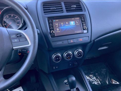 Used 2024 Mitsubishi Outlander Sport AWD image 11