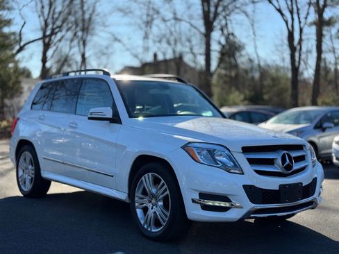 Used 2013 Mercedes-Benz GLK 350 4MATIC image 3