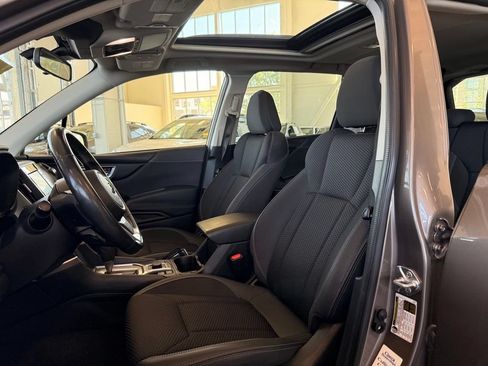 Certified 2023 Subaru Forester Premium AWD/4WD image 9