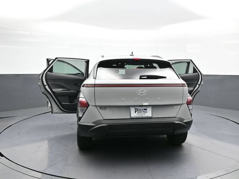 Certified 2025 Hyundai Kona SEL AWD/4WD image 46
