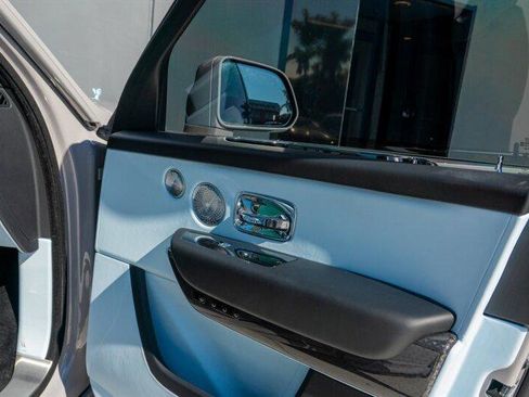Used 2025 Rolls-Royce Cullinan Black Badge image 71
