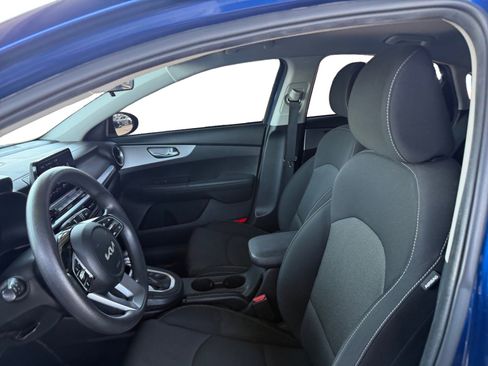 Used 2022 Kia Forte LXS w/ LXS Technology Package FWD image 10
