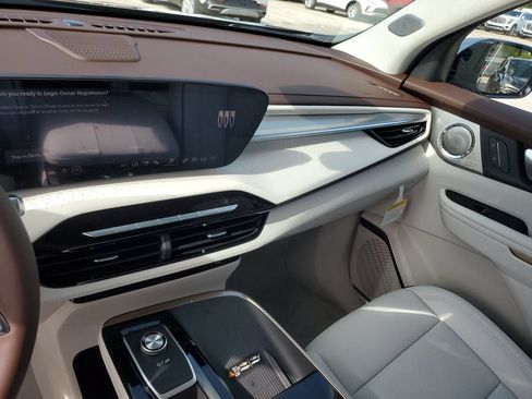 New 2026 Buick Enclave Avenir w/ Super Cruise Package FWD image 27