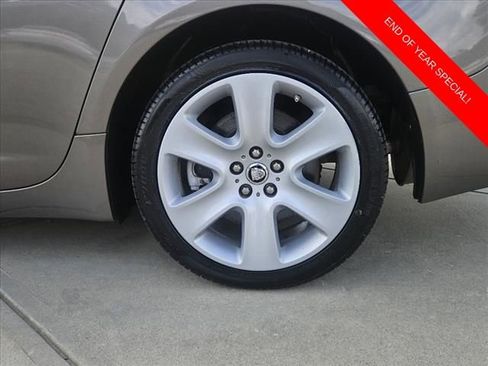 Used 2009 Jaguar XF Luxury image 16