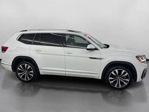 Used 2022 Volkswagen Atlas SEL Premium image 11