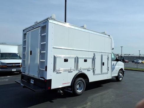 New 2026 Chevrolet Express 3500 w/ Power Convenience Package RWD image 3