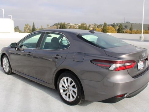 Certified 2023 Toyota Camry LE image 5