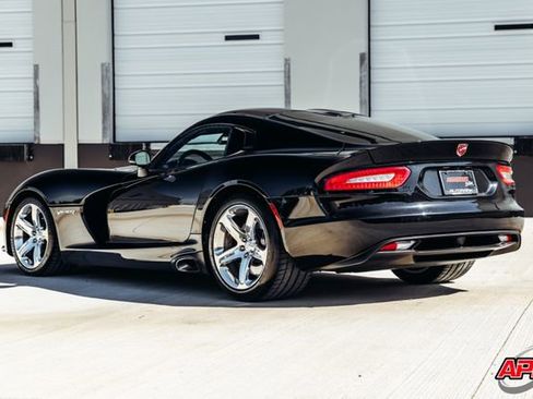 Used 2017 Dodge Viper SRT-10 RWD image 6