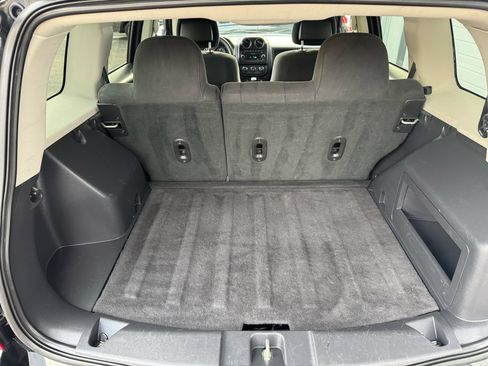 Used 2012 Jeep Patriot Sport image 12