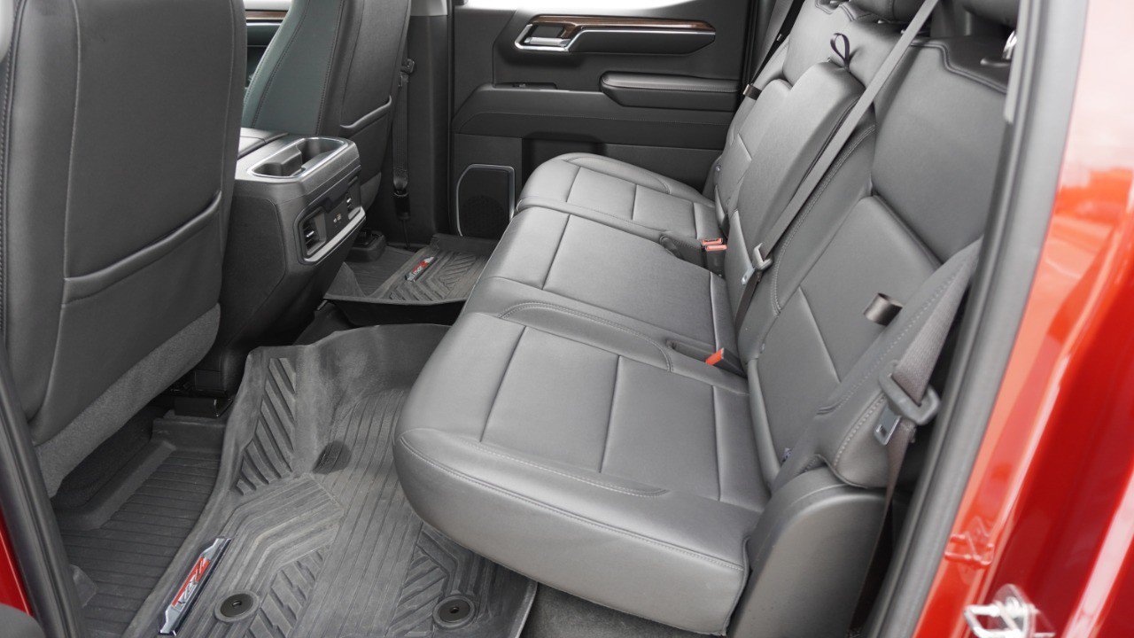 Used 2023 Chevrolet Silverado 1500 RST w/ Texas Edition Plus AWD/4WD image 30