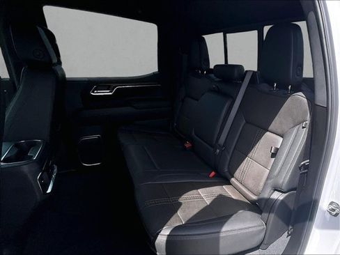 Used 2025 Chevrolet Silverado 1500 High Country w/ Technology Package RWD image 27