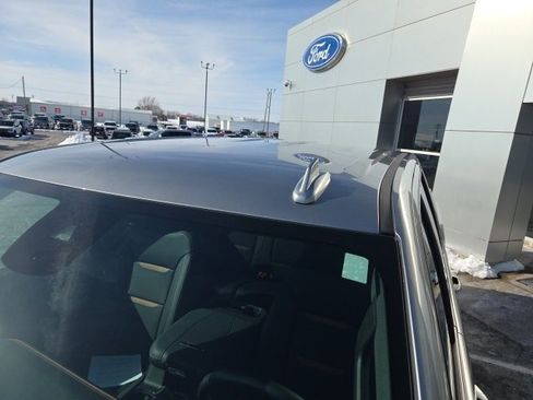 Used 2025 GMC Sierra 2500 AT4 image 9