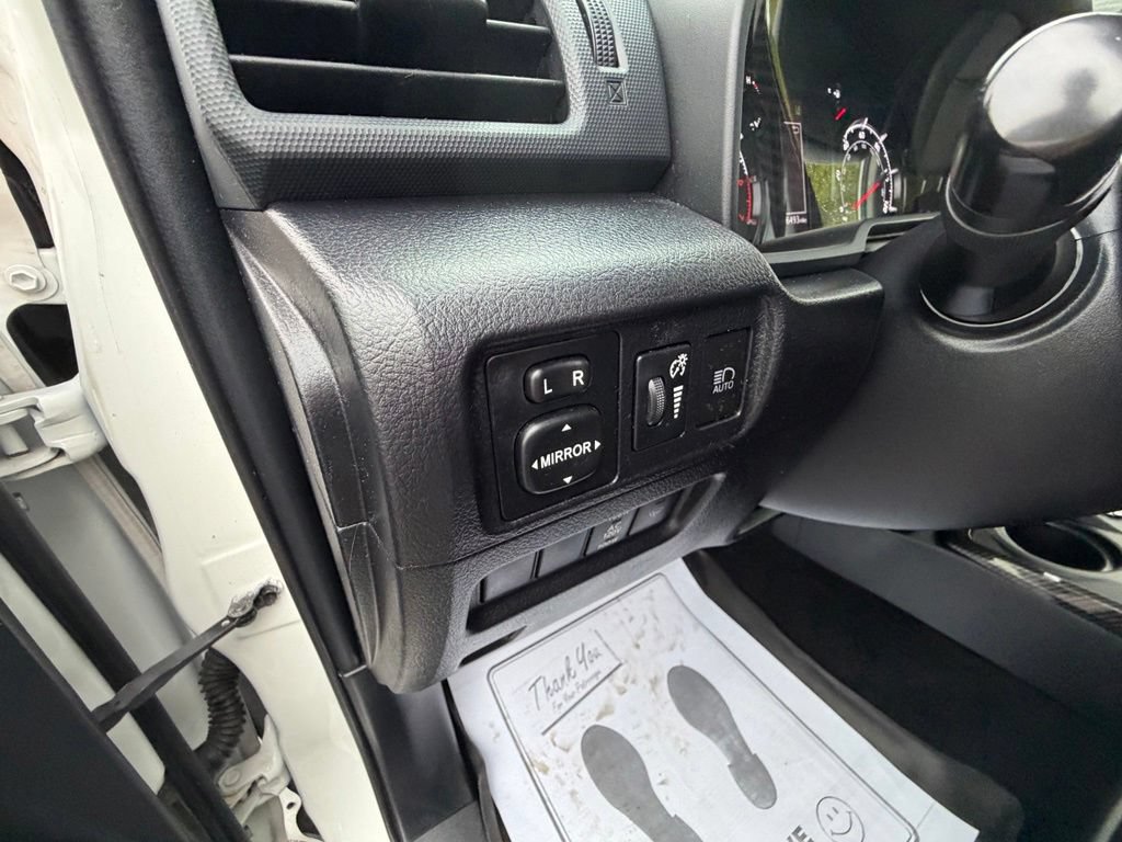 Used 2023 Toyota 4Runner 40th Anniversary SE AWD/4WD image 22