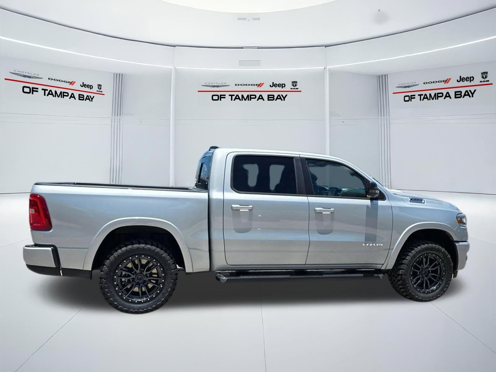 New 2026 RAM 1500 Big Horn AWD/4WD image 9