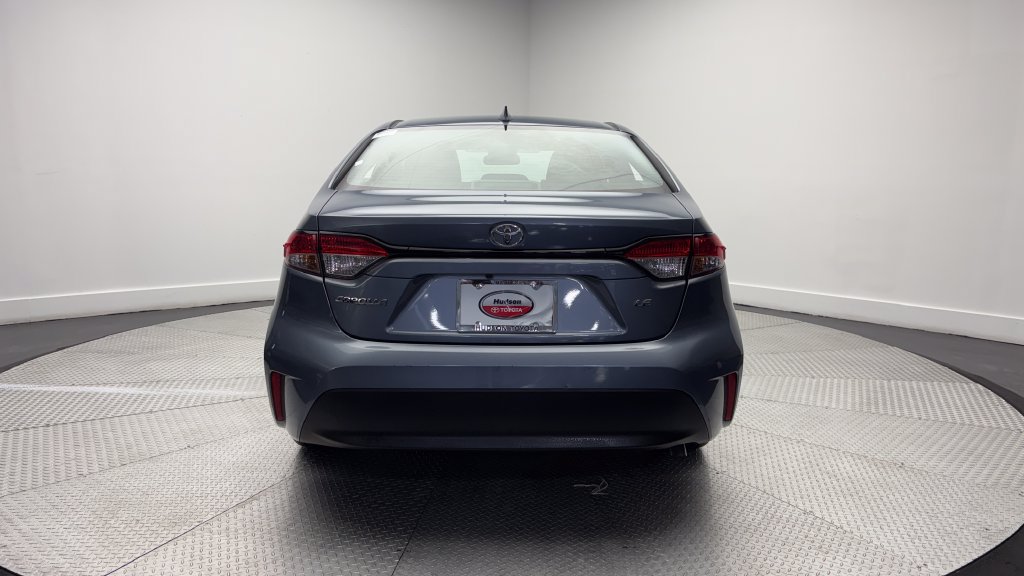 Used 2024 Toyota Corolla LE FWD image 34