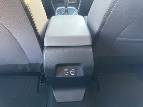 Certified 2025 Subaru Crosstrek 2.0i Premium image 25