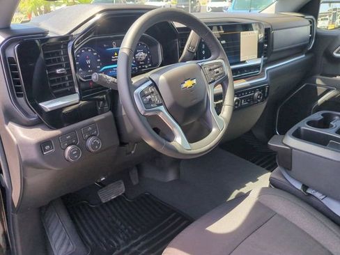Certified 2026 Chevrolet Silverado 1500 LT AWD/4WD image 10