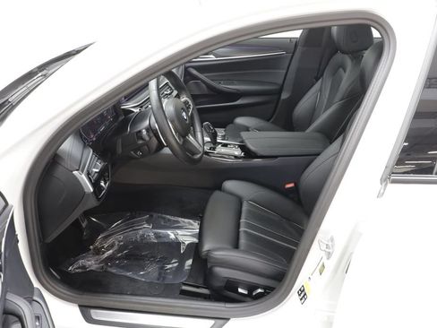 Used 2023 BMW 540i xDrive w/ M Sport Package AWD/4WD image 6