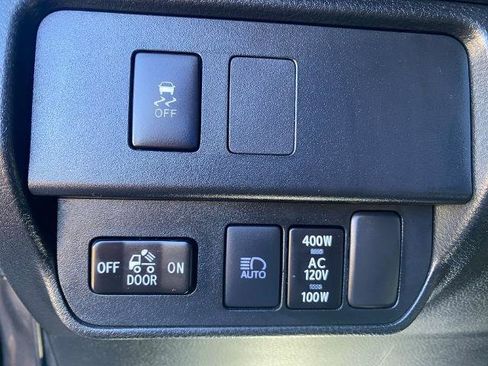 Used 2021 Toyota Tacoma TRD Off-Road image 17