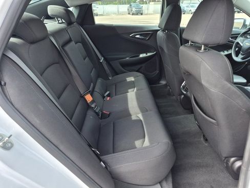 Used 2024 Chevrolet Malibu LT FWD image 19