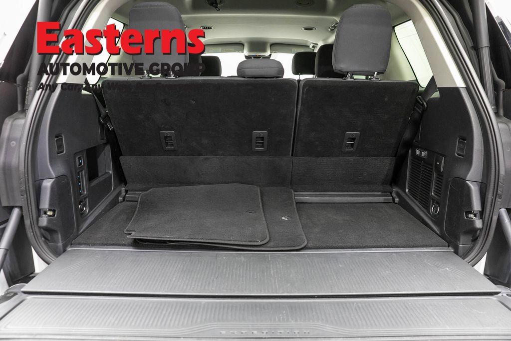Used 2025 Ford Expedition Active AWD/4WD image 9