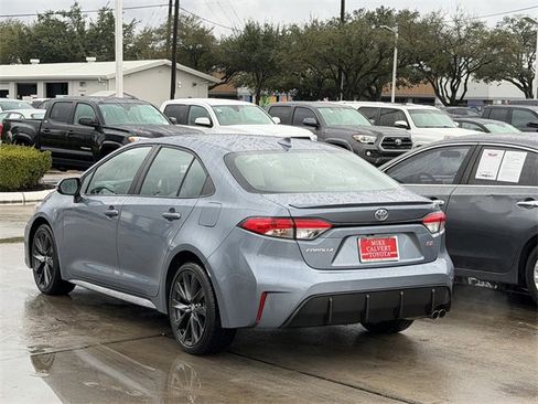 Used 2023 Toyota Corolla SE image 5