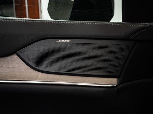 Used 2025 Volvo EX90 Plus image 26