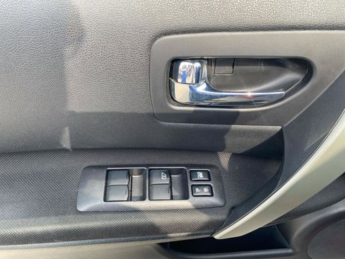 Used 2013 Nissan Rogue S AWD/4WD image 16