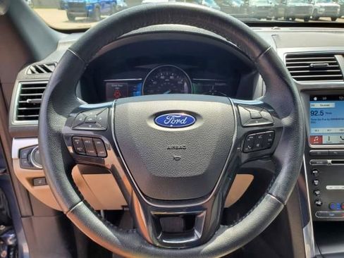 Used 1999 Chevrolet Corvette Base w/ Memory Pkg image 40