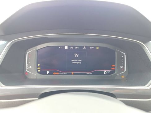 Certified 2022 Volkswagen Tiguan SEL R-Line AWD/4WD image 15
