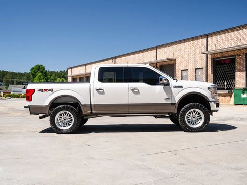 Used 2018 Ford F150 King Ranch w/ Equipment Group 601A Luxury AWD/4WD image 14