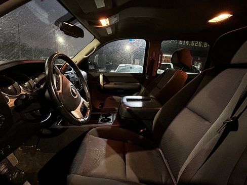 Used 2008 Chevrolet Silverado 3500 LT w/ EZ-Lift Tailgate Package image 9