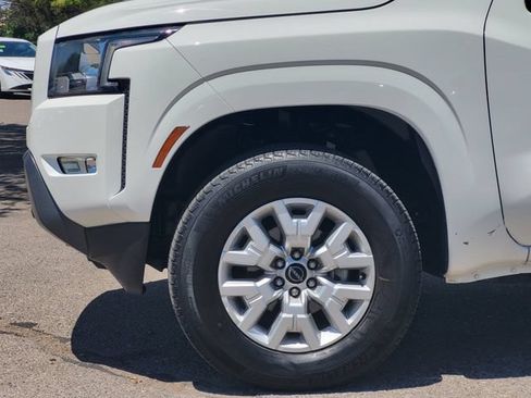Certified 2024 Nissan Frontier SV w/ SV Convenience Package AWD/4WD image 6