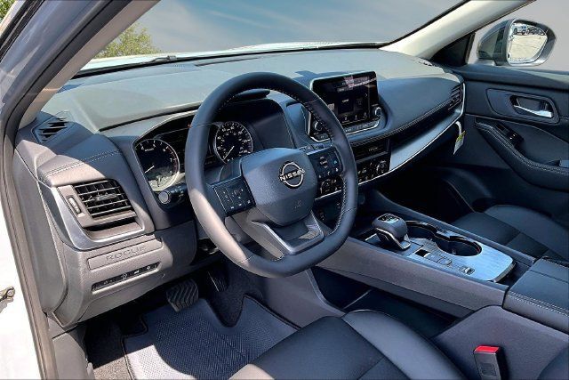 New 2026 Nissan Rogue Dark Armor FWD image 7