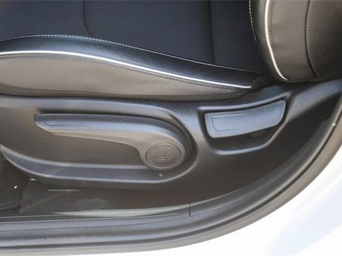 Certified 2023 Kia Forte GT-Line w/ GT-Line Technology Package image 22