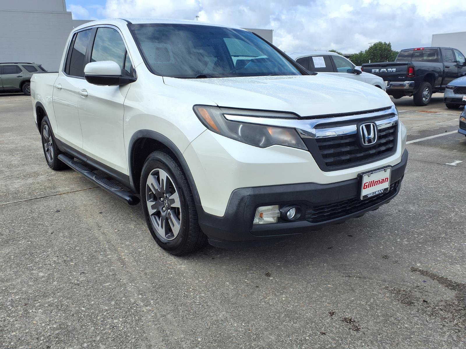 Certified 2017 Honda Ridgeline RTL image 2