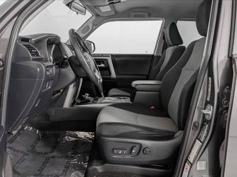 Used 2018 Toyota 4Runner SR5 AWD/4WD image 13