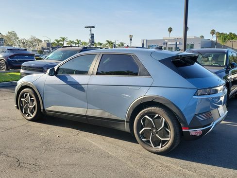 Used 2024 Hyundai Ioniq 5 SE RWD image 3