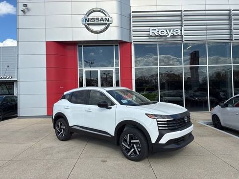 New 2026 Nissan Kicks SV w/ SV Premium Package FWD image 1
