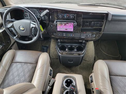 Used 2023 Chevrolet Express 2500 image 20