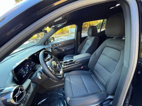 Used 2025 Chevrolet Equinox LT image 23