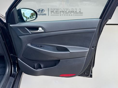 Used 2020 Hyundai Tucson Value FWD image 30