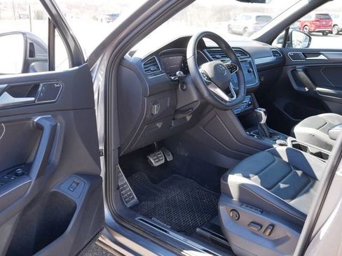 Certified 2023 Volkswagen Tiguan SEL R-Line image 12