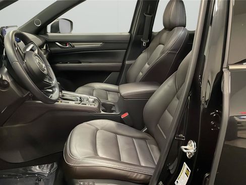 Used 2025 Chevrolet Traverse RS FWD image 10
