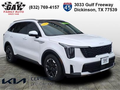 Certified 2025 Kia Sorento S w/ Panoramic Sunroof Package