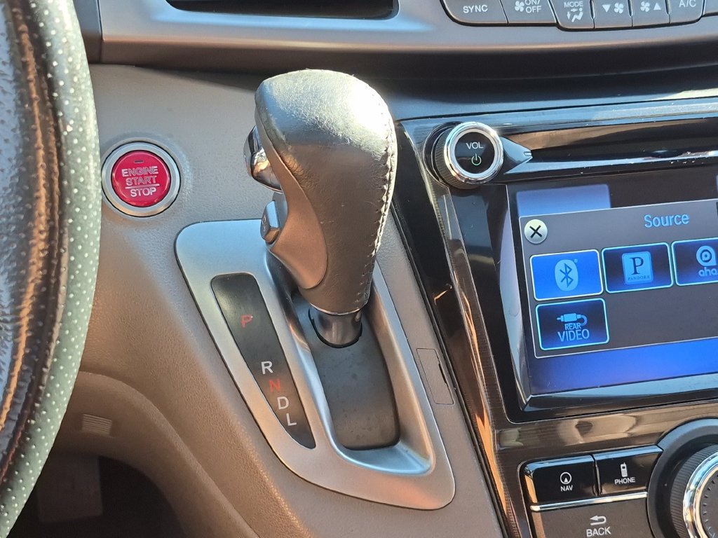Used 2015 Honda Odyssey Touring Elite image 29
